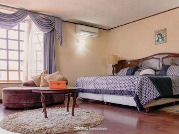 Hermosa Casa Clásica En Venta en Estrellas Del Sur| Recámara en Planta Baja| A 5min del Centro Comercial Angelópolis, Plaza el Triangulo y las Animas