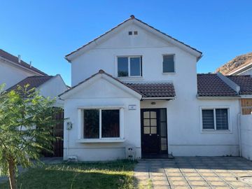 Se vende casa en condominio en San Bernardo