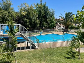 Se vende casa en condominio en San Bernardo