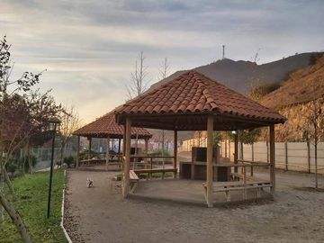 Se vende casa en condominio en San Bernardo