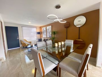 VENTA DE CASA LOMAS DE ANGELOPOLIS