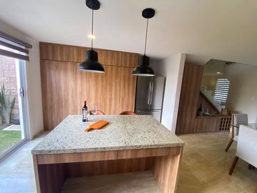 VENTA DE CASA LOMAS DE ANGELOPOLIS