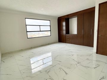CASA EN VENTA (ejido) DENTRO DE PRIVADA EN CACALOMACAN A 5min DE PASEO COLON DE TOLUCA