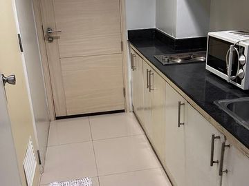 For Sale: 1-Bedroom Condo Unit in Sea Residences, SM Mall of Asia Complex, Pasay City