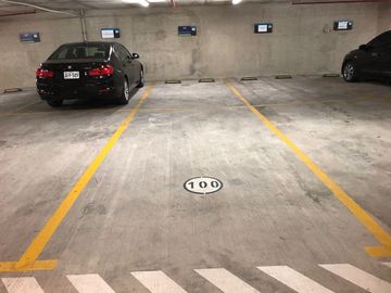 ALQUILER DE OFICINA IMPLEMENTADA 270m2 EN LA MOLINA