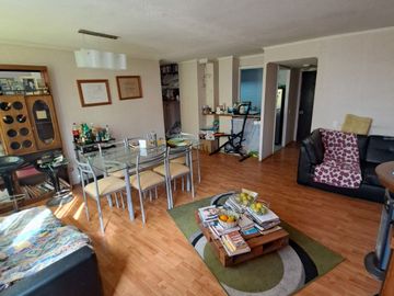 Vendo departamento soleado 3 dormitorios , 1 baño , Torres Quinta Claude