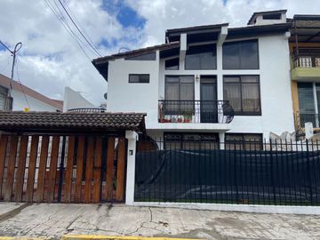 DEPARTAMENTO DUPLEX EN VENTA SECTOR PARQUE INGLES