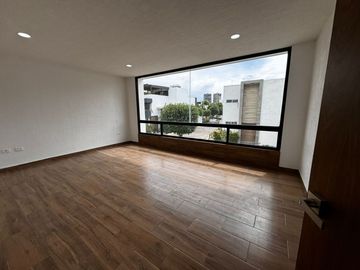 CASA EN VENTA LOMAS DE ANGELOPOLIS PARQUE ZACATECAS