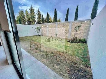 VENTA DE CASA CERCA DEL PARQUE BICENTENARIO, AMENIDADES, EXCLUSIVIDAD