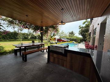GRAN OPORTUNIDAD-CASA DE CAMPO EN ASIA