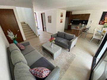 CASA EN VENTA ATRAS DE PLAZA SAN DIEGO