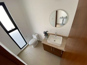 CASA EN VENTA ATRAS DE PLAZA SAN DIEGO