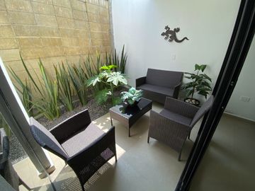 CASA EN VENTA ATRAS DE PLAZA SAN DIEGO