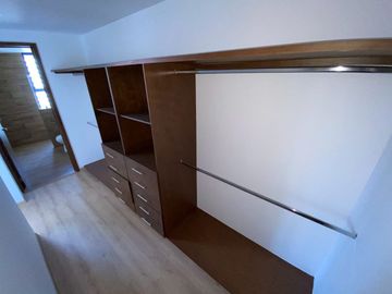 CASA EN VENTA ATRAS DE PLAZA SAN DIEGO