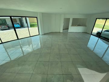 CASA EN VENTA ATRAS DE PLAZA SAN DIEGO