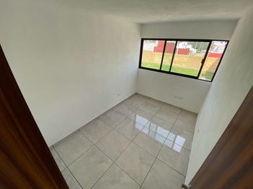 CASA EN VENTA ATRAS DE PLAZA SAN DIEGO
