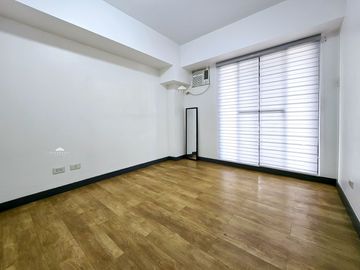 2 Bedroom Condo for Sale in Taguig at Royal Palm Residence, Acacia Estate