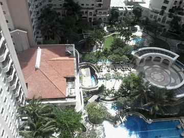SEWA TAHUNAN WATERPLACE RESIDENCE 2BR FURNISHED LANTAI SEDANG 56m2