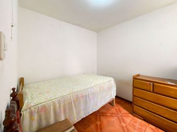 En venta amplio y bien distribuido departamento en Piso 2 cerca de la Panamericana Sur en Surco.