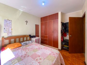En venta amplio y bien distribuido departamento en Piso 2 cerca de la Panamericana Sur en Surco.