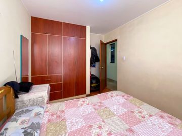 En venta amplio y bien distribuido departamento en Piso 2 cerca de la Panamericana Sur en Surco.