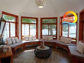 Venta Casa de Lujo Frente Al Mar, Vía a Data Posorja Km 9