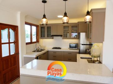 Venta Casa de Lujo Frente Al Mar, Vía a Data Posorja Km 9