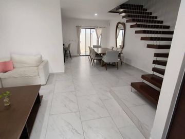 CASA EN VENTA LA RIOJA RESIDENCIAL CANCUN