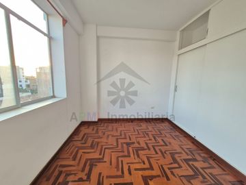 VENTA DE DEPARTAMENTO CON ASCENSOR EN URB. VILLA DEL NORTE DE CHICLAYO