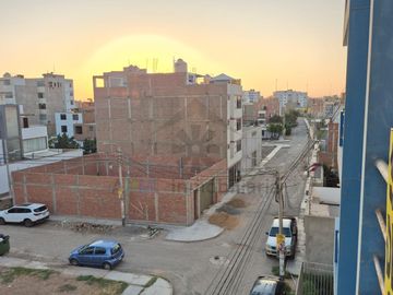 VENTA DE DEPARTAMENTO CON ASCENSOR EN URB. VILLA DEL NORTE DE CHICLAYO