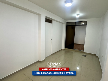 Casa Frente A Parque - Urb Casuarinas (Ica Cercado)