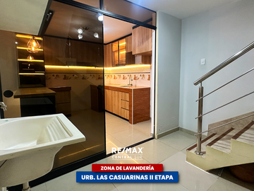 Casa Frente A Parque - Urb Casuarinas (Ica Cercado)