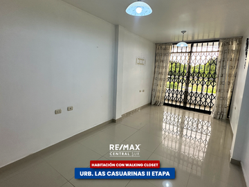 Casa Frente A Parque - Urb Casuarinas (Ica Cercado)