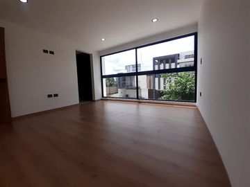 VENTA DE CASA EN LOMAS DE ANGELOPOLIS