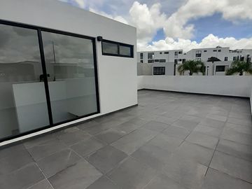 VENTA DE CASA EN LOMAS DE ANGELOPOLIS