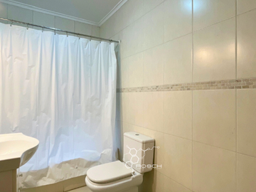 Gran casa estilo campo altos techos 5d/3b