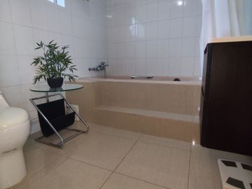 Hermosa casa con piscina y gran terreno, Lomas de San Andrés