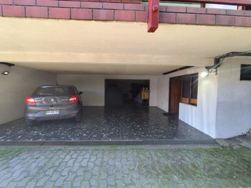 Hermosa casa con piscina y gran terreno, Lomas de San Andrés