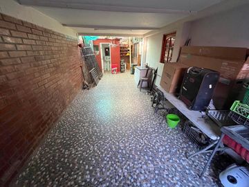 Casa Ampliada en Villa Jardines de Rinconada, Maipú.