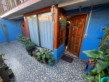 Casa Ampliada en Villa Jardines de Rinconada, Maipú.