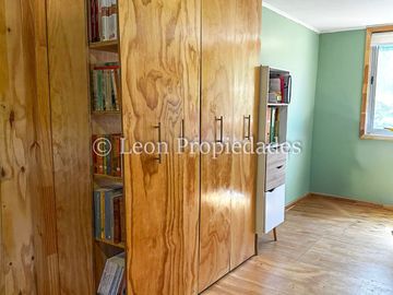 Leon Propiedades vende parcela con casa en sector Hornitos, Curacaví.