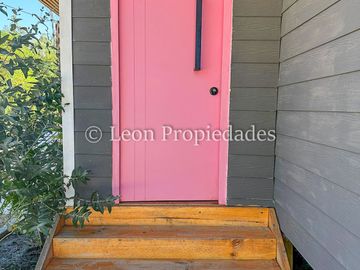 Leon Propiedades vende parcela con casa en sector Hornitos, Curacaví.