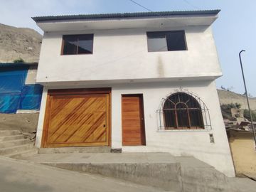 Casa De 2 Pisos En Venta 160M2 - Las Colinas Cieneguilla