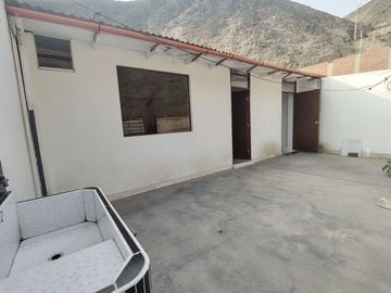 Casa De 2 Pisos En Venta 160M2 - Las Colinas Cieneguilla