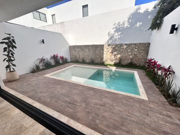 HERMOSA CASA CON ACABADOS DE LUJO EN PREVENTA, TEMOZON NORTE