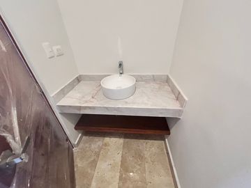 HERMOSA CASA CON ACABADOS DE LUJO EN PREVENTA, TEMOZON NORTE