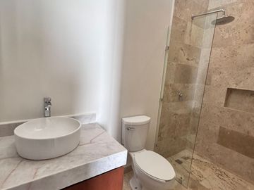 HERMOSA CASA CON ACABADOS DE LUJO EN PREVENTA, TEMOZON NORTE
