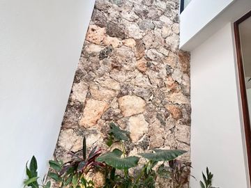 HERMOSA CASA CON ACABADOS DE LUJO EN PREVENTA, TEMOZON NORTE