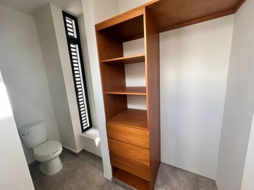 HERMOSA CASA DE LUJO UBICADA EN TEMOZÓN NORTE