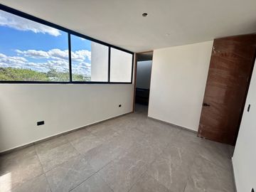 HERMOSA CASA DE LUJO UBICADA EN TEMOZÓN NORTE